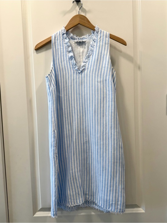 Tommy Bahama Dresses & Skirts - Tommy Bahama Blue and White Linen Striped V-Neck Shift Dress